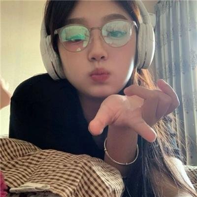流浪汉与小灵精 封面